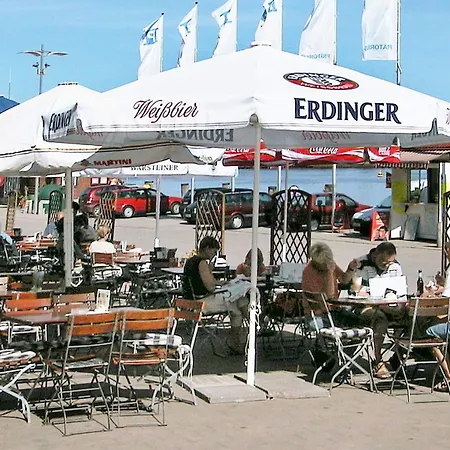 Nyaraló 18 Person In Hasselberg